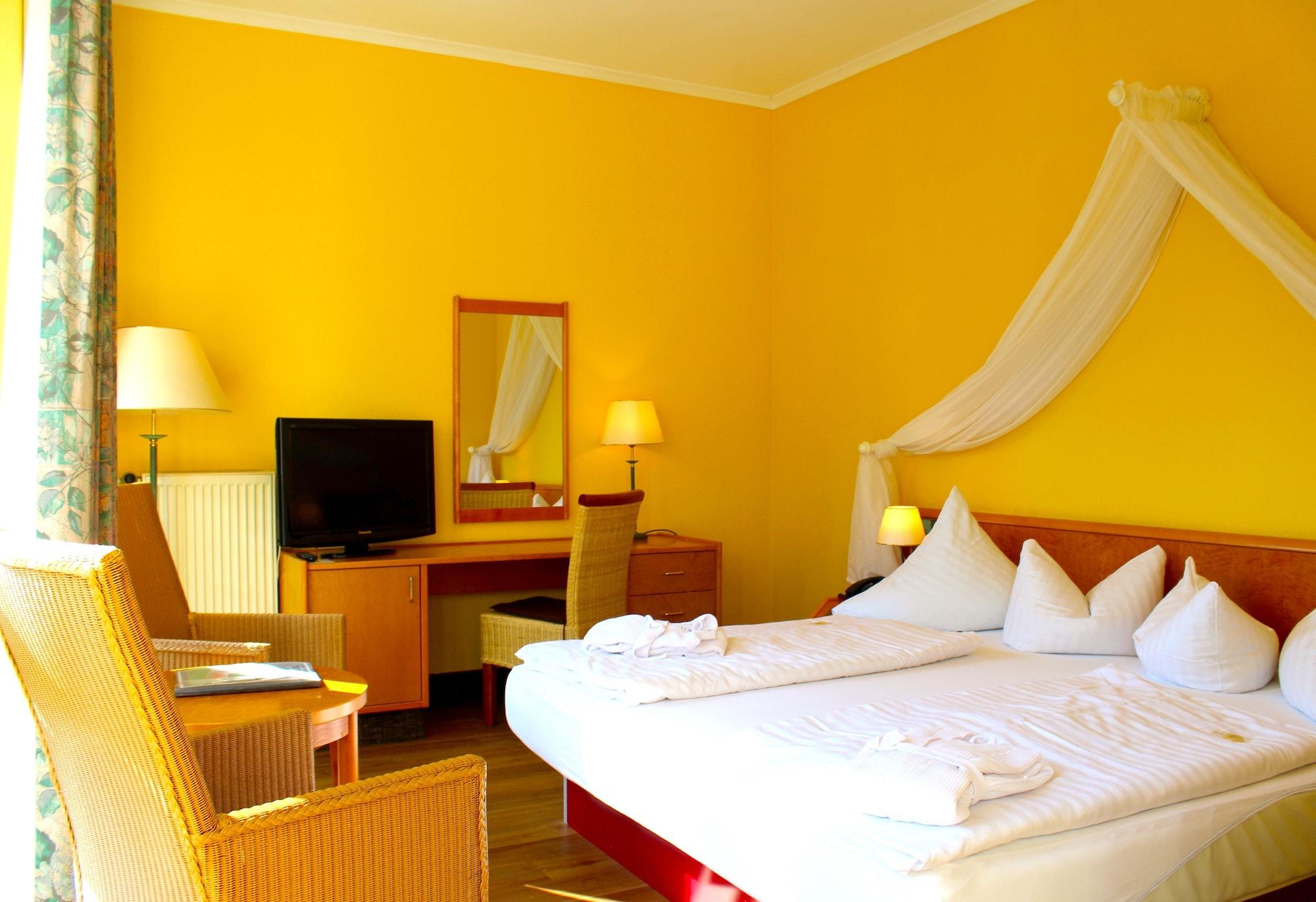 Park Hotel Fasanerie Neustrelitz Dış mekan fotoğraf