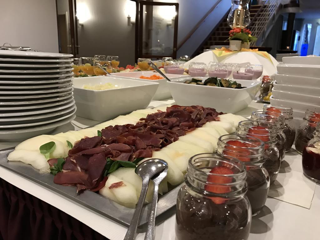 Park Hotel Fasanerie Neustrelitz Dış mekan fotoğraf
